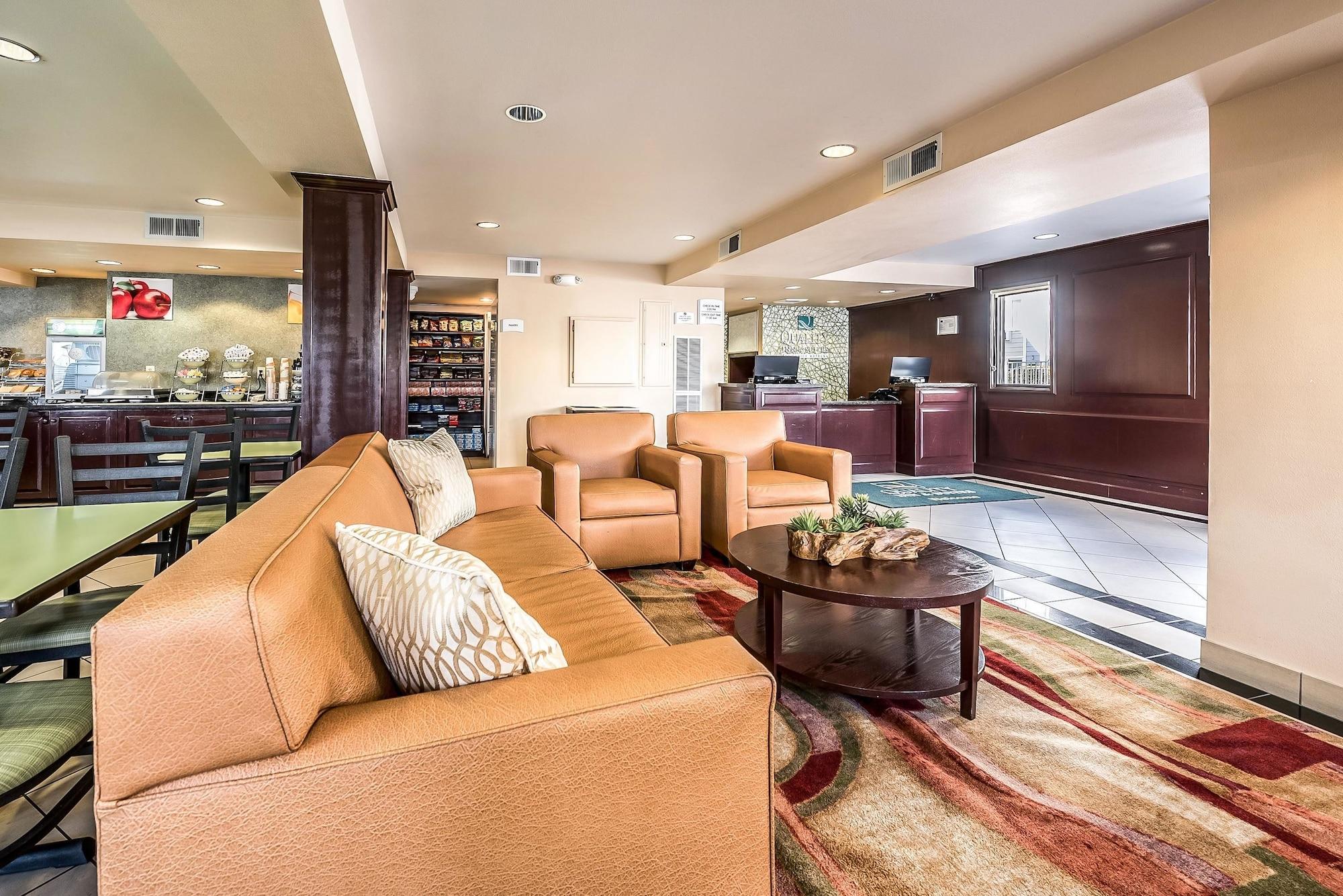 Quality Inn & Suites Reno Airport Exterior foto